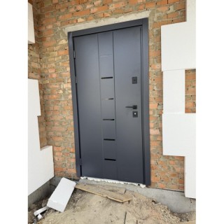 Вхідні двері Ніка