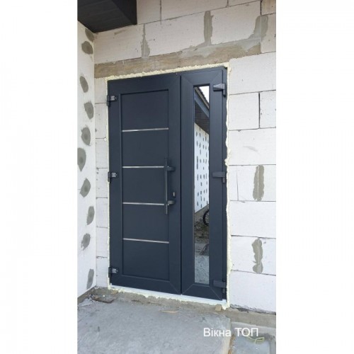 Пластикові двері Рівне – металопластикові двері під замовлення