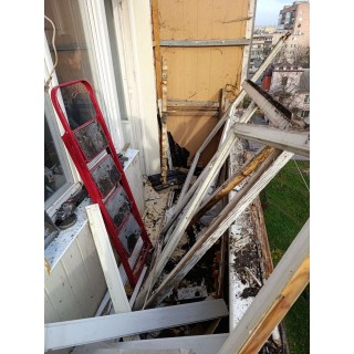 Балкон Луцьк вулиця Хурсенка Балкон Луцьк вулиця Хурсенка