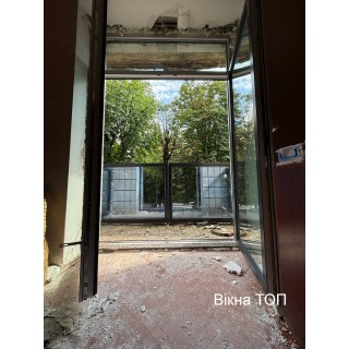 Вихід на балкон штульп і балкончік
